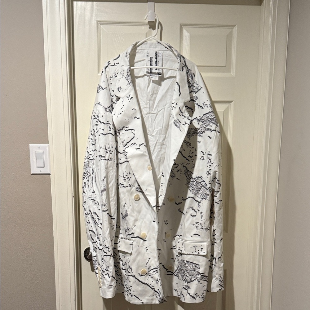 Men’s Trench Coat Elegant White and Black T